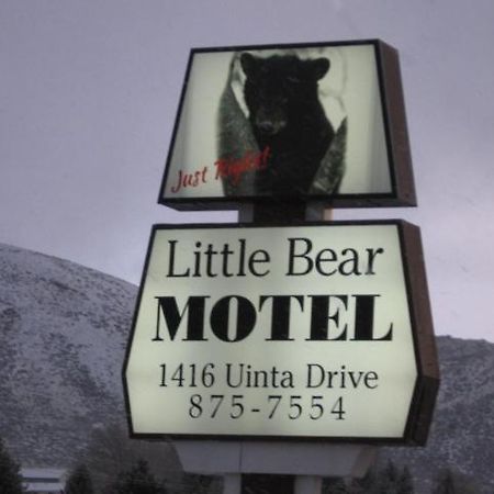 Little Bear Motel Грийн Ривър Екстериор снимка