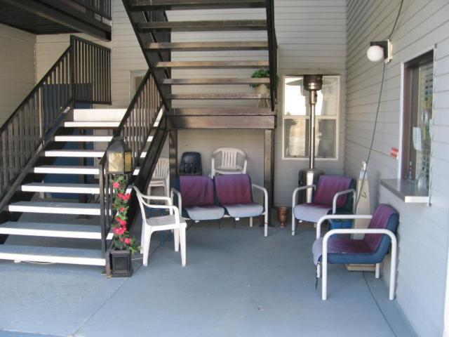 Little Bear Motel Грийн Ривър Екстериор снимка