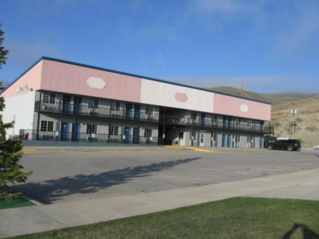Little Bear Motel Грийн Ривър Екстериор снимка
