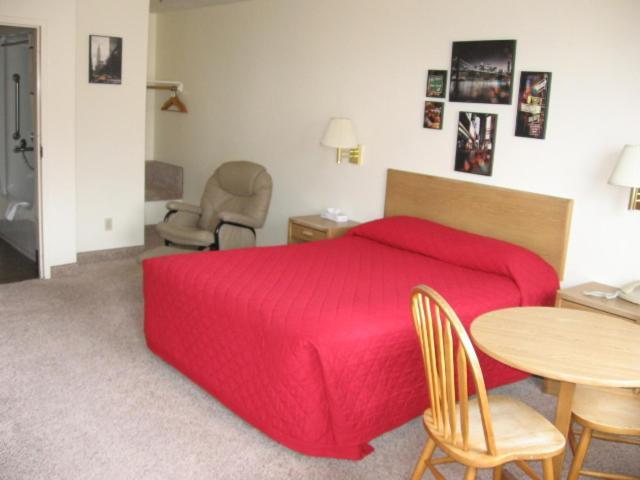 Little Bear Motel Грийн Ривър Екстериор снимка