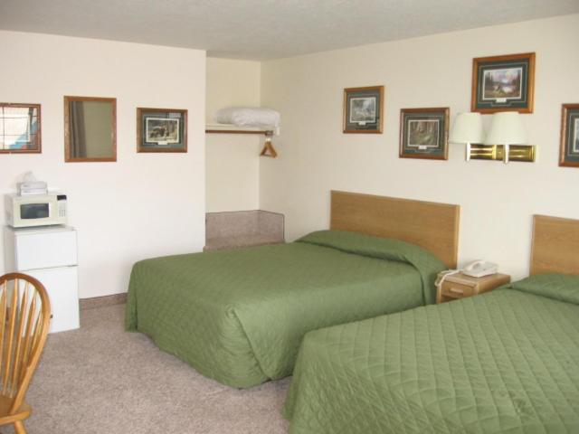 Little Bear Motel Грийн Ривър Екстериор снимка