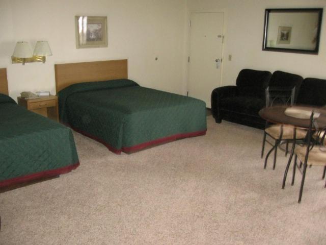 Little Bear Motel Грийн Ривър Екстериор снимка
